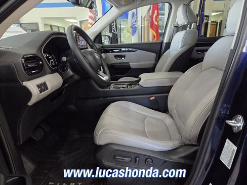 Used 2023 Honda Pilot EX-L image 7