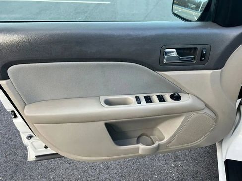 Used 2012 Ford Fusion S image 24