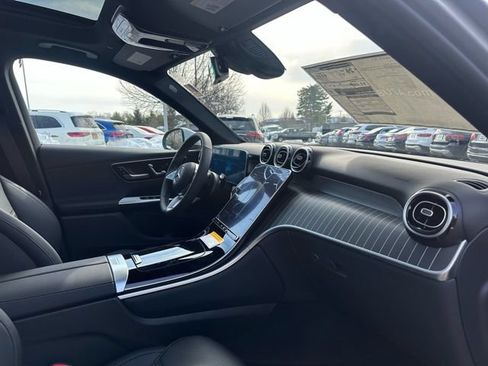 Used 2026 Mercedes-Benz GLC 300 4MATIC image 23