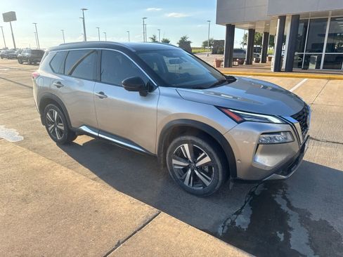 Used 2022 Nissan Rogue SL w/ SL Premium Package FWD image 10