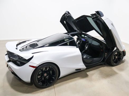 Used 2018 McLaren 720S image 52