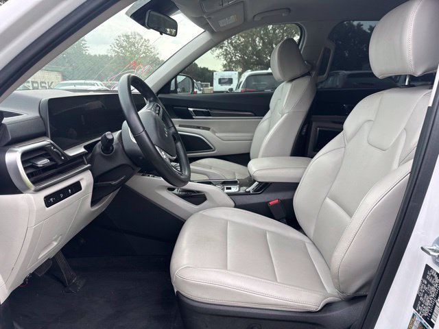 Used 2023 Kia Telluride S AWD/4WD image 6