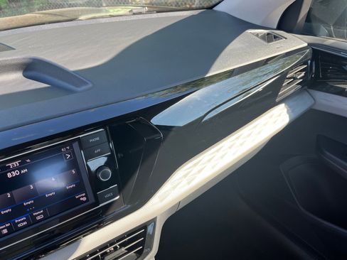 Used 2024 Volkswagen Taos S image 33