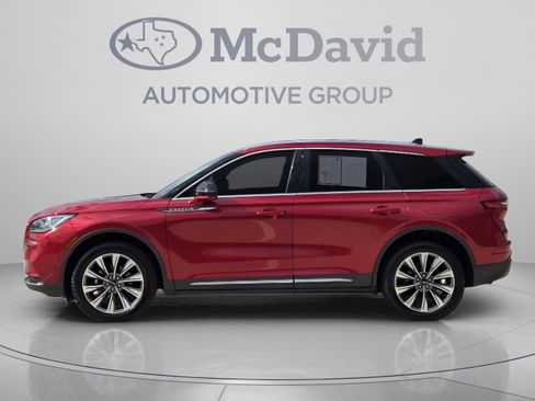 Used 2022 Lincoln Corsair Reserve w/ Elements Package FWD image 2