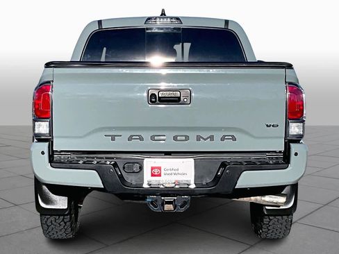 Certified 2022 Toyota Tacoma TRD Off-Road image 4