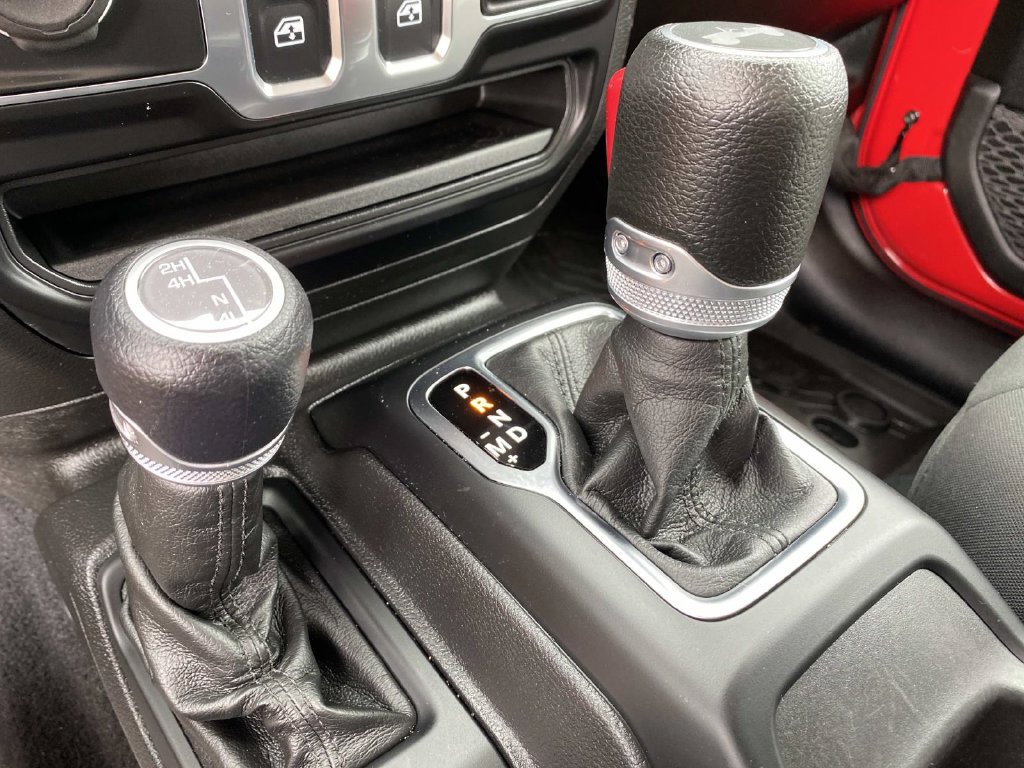 Used 2022 Jeep Wrangler Sport AWD/4WD image 15