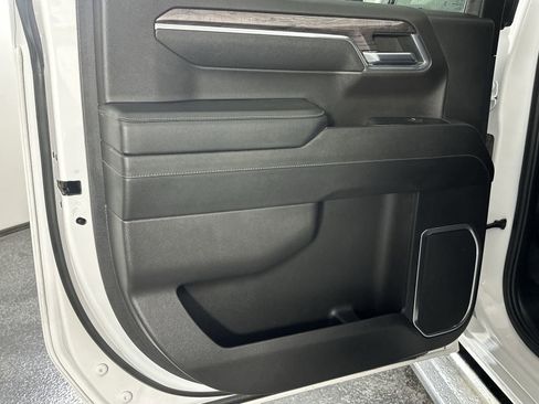 Used 2024 Chevrolet Silverado 1500 LTZ image 28