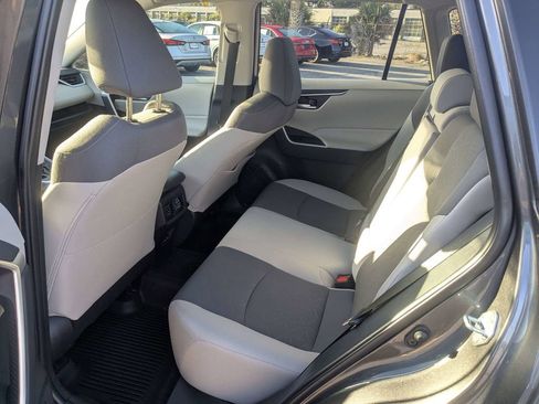 Used 2025 Toyota RAV4 XLE w/ Convenience Package FWD image 15