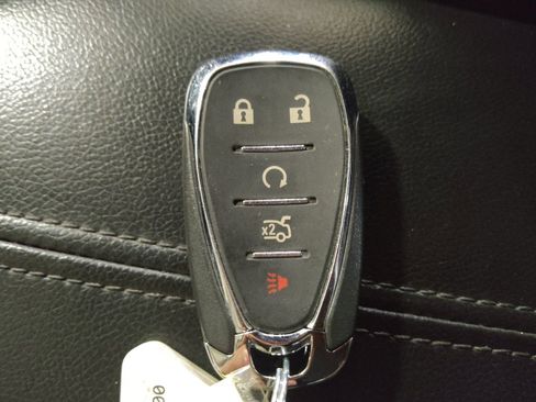 Used 2020 Chevrolet Malibu LT FWD image 32