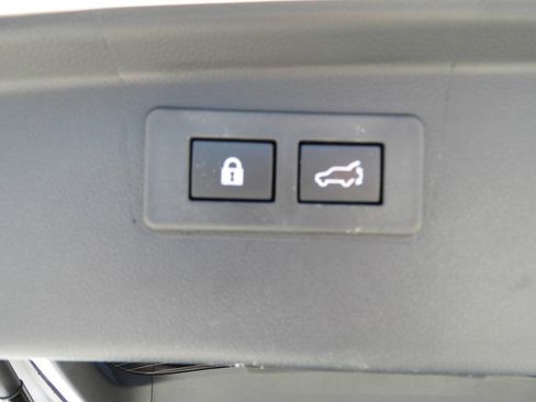 Used 2025 Subaru Outback Limited AWD/4WD image 33