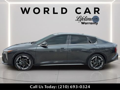 New 2025 Kia K4 GT-Line w/ GT-Line Sunroof Package image 6