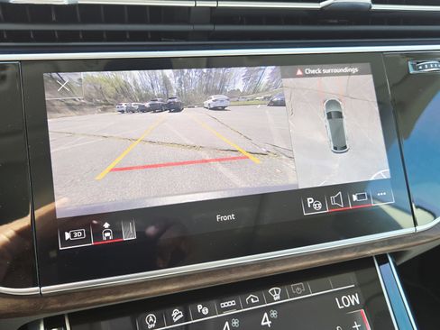 Used 2024 Audi Q8 Prestige w/ Prestige Package image 23