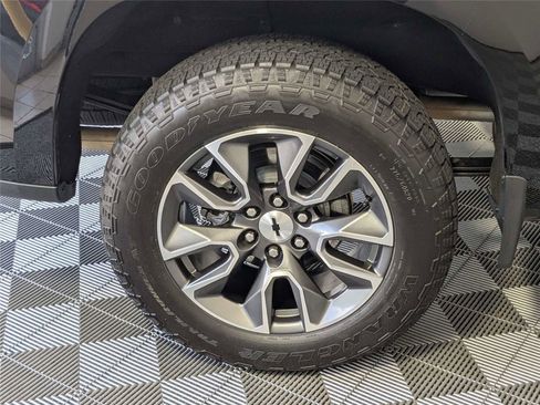 Used 2024 Chevrolet Silverado 1500 RST w/ Convenience Package II AWD/4WD image 11