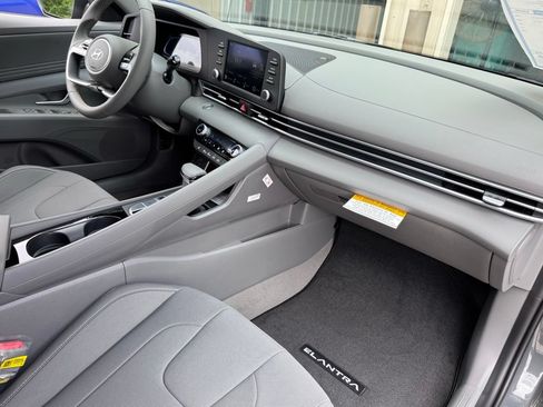 New 2026 Hyundai Elantra SEL Sport Premium FWD image 16
