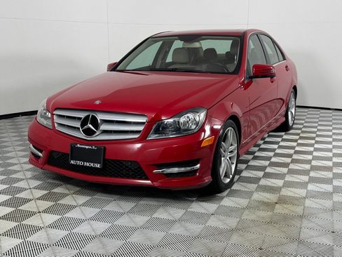 Used 2012 Mercedes-Benz C 300 4MATIC Sedan image 9