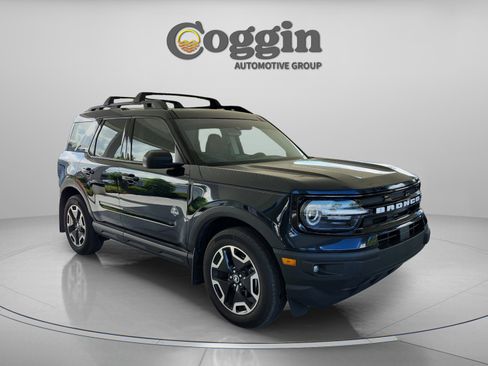 Certified 2023 Ford Bronco Sport Outer Banks w/ Tech Package AWD/4WD image 7