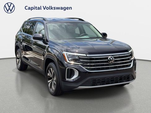New 2026 Volkswagen Atlas SE FWD image 3
