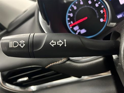 Used 2020 Chevrolet Traverse LT w/ LT Premium Package image 15