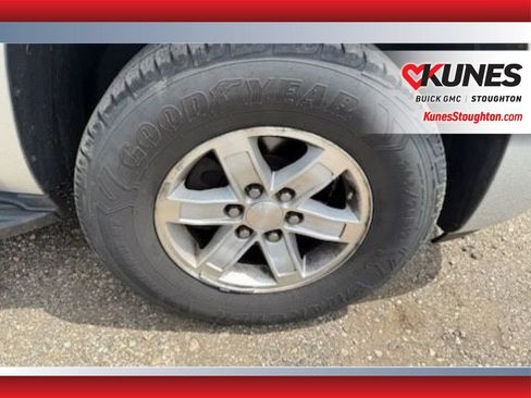Used 2012 GMC Yukon SLT w/ SLT-2 Equipment Package AWD/4WD image 14