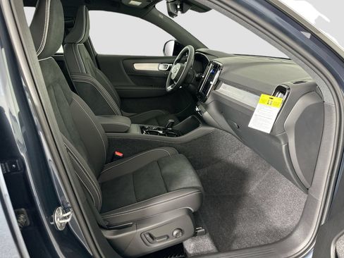 New 2026 Volvo XC40 B5 Ultra w/ Protection Package Premier AWD/4WD image 26