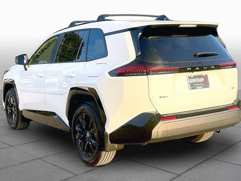 Used 2026 Toyota RAV4 SE FWD image 12