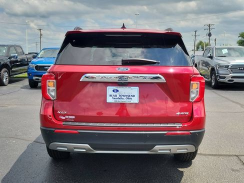 Certified 2023 Ford Explorer XLT w/ Equipment Group 202A AWD/4WD image 5