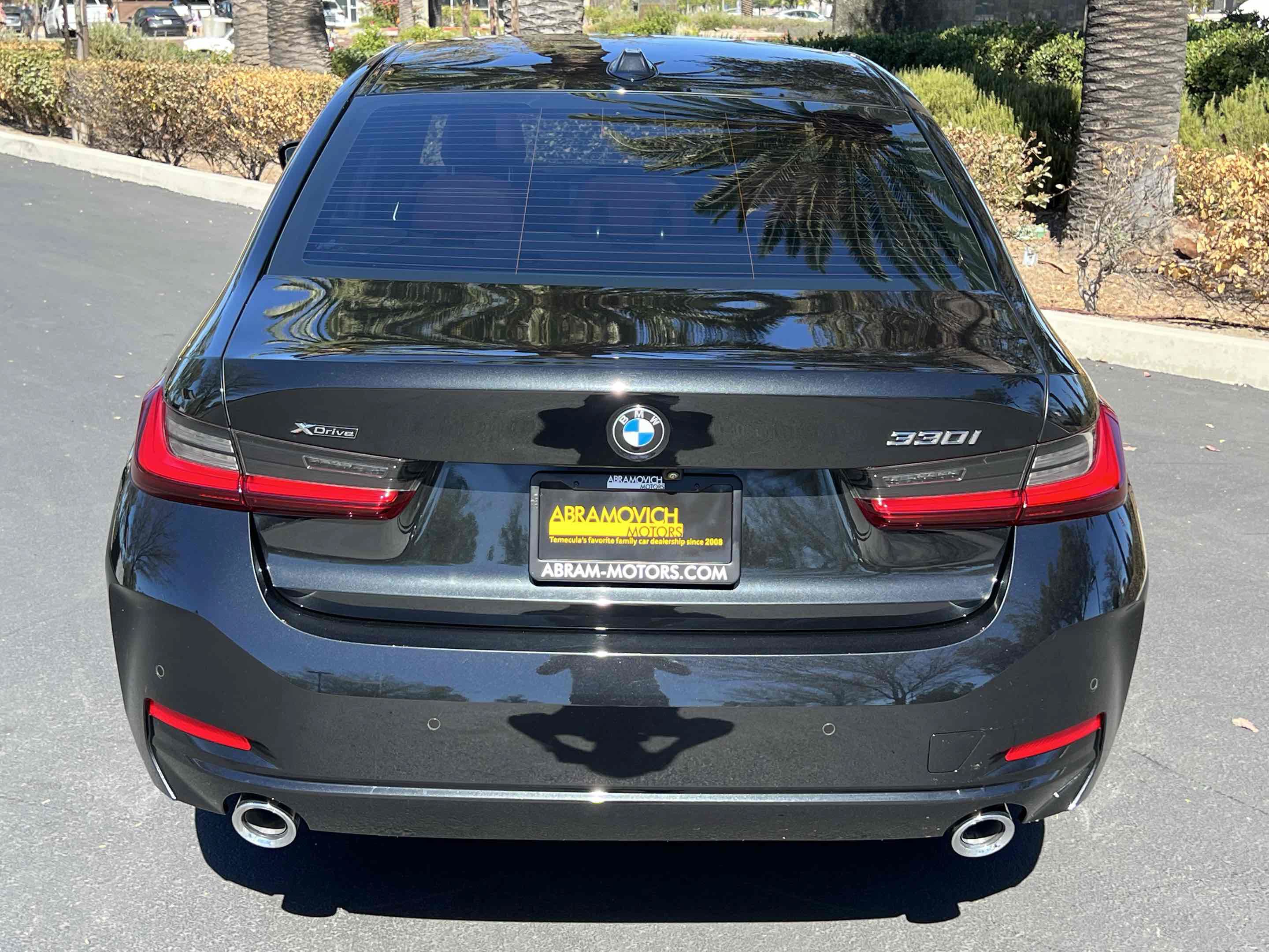 Used 2024 BMW 330i xDrive Sedan w/ Premium Package AWD/4WD image 14