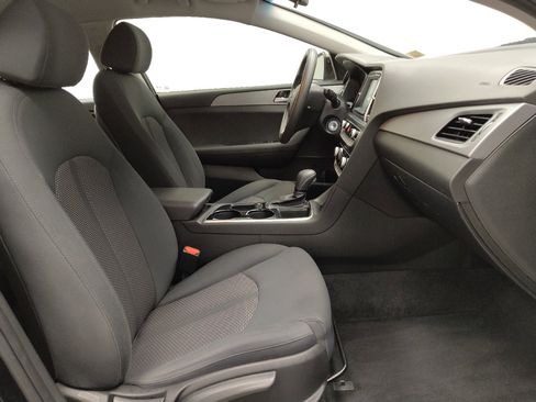 Used 2018 Hyundai Sonata SE FWD image 21