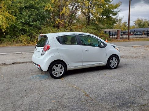 Used 2014 Chevrolet Spark LT image 4