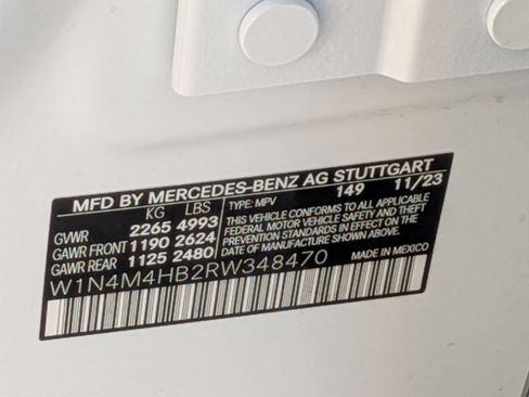 Used 2024 Mercedes-Benz GLB 250 4MATIC image 25