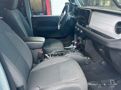 Used 2024 Jeep Wrangler Unlimited w/ Convenience Group image 9