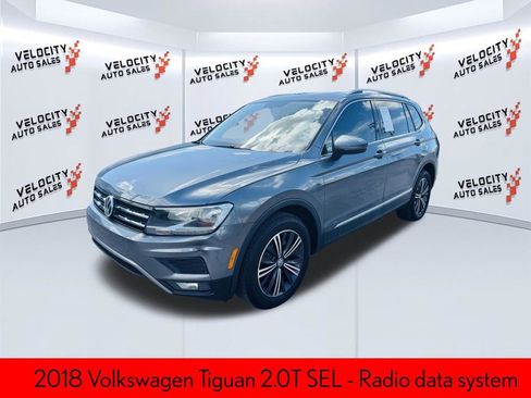 Used 2018 Volkswagen Tiguan SEL FWD image 7