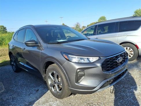 Used 2023 Ford Escape ST-Line w/ Tech Pack #1 image 8
