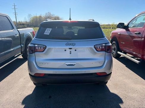 Used 2024 Jeep Compass Limited AWD/4WD image 9