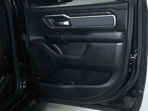 Used 2019 RAM 1500 Big Horn AWD/4WD image 32
