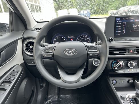 Used 2023 Hyundai Kona SEL AWD/4WD image 16