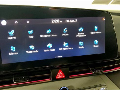 Used 2025 Hyundai Elantra Limited FWD image 6