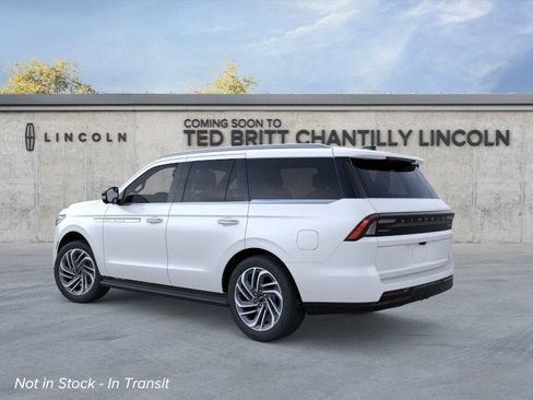 New 2026 Lincoln Navigator Premiere AWD/4WD image 5
