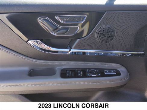 Certified 2023 Lincoln Corsair Reserve image 10