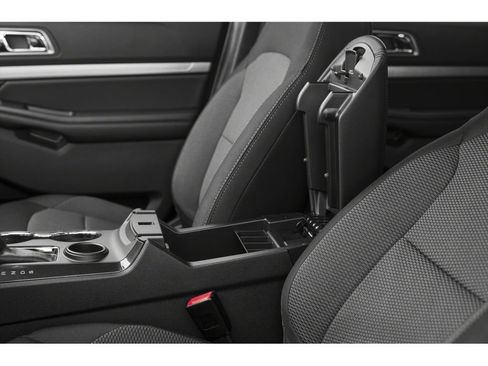 Used 2018 Ford Explorer Platinum AWD/4WD image 10