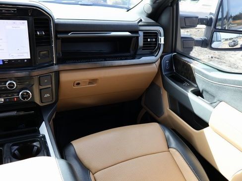 Certified 2023 Ford F250 Lariat w/ FX4 Off-Road Package image 14