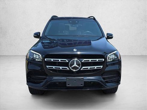 Used 2021 Mercedes-Benz GLS 580 4MATIC image 2