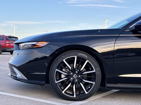 Certified 2023 Honda Accord Touring image 14