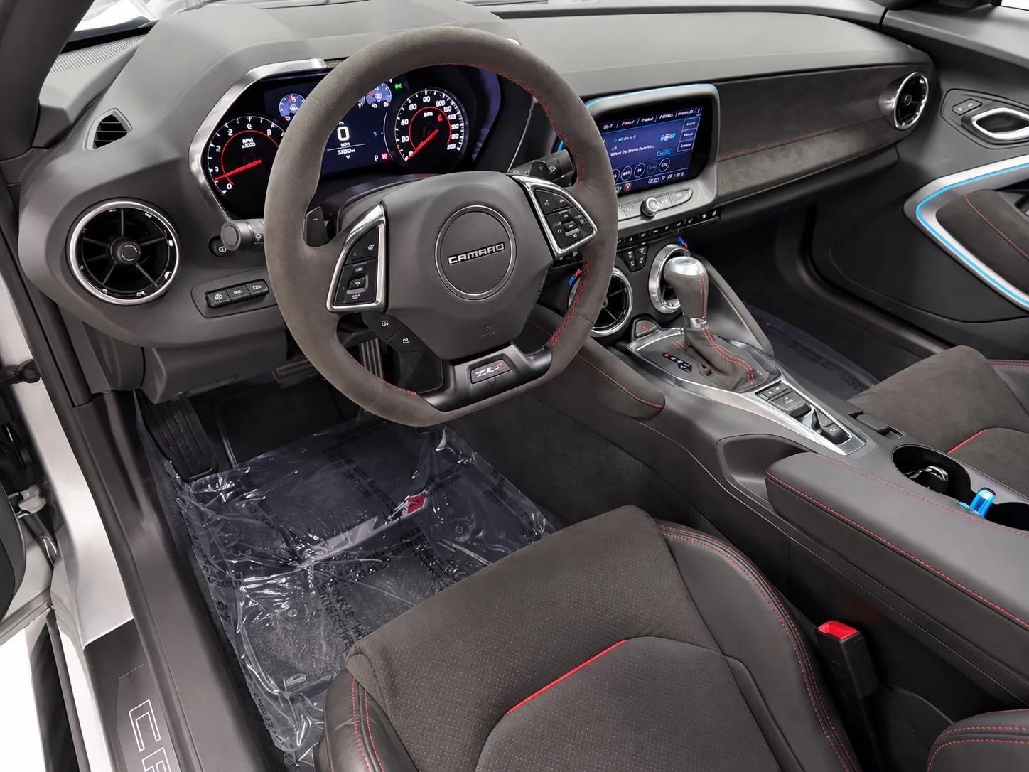 Used 2023 Chevrolet Camaro ZL1 RWD image 9
