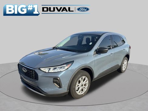 Used 2024 Ford Escape Active w/ Tech Pack #1 AWD/4WD image 3