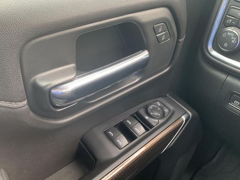 Used 2019 Chevrolet Silverado 1500 LT w/ All-Star Edition AWD/4WD image 12