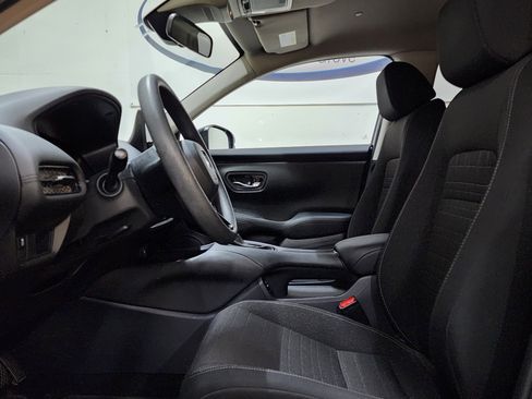 Used 2024 Honda HR-V LX image 13