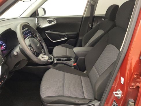 Used 2022 Kia Soul LX w/ Technology Package image 17