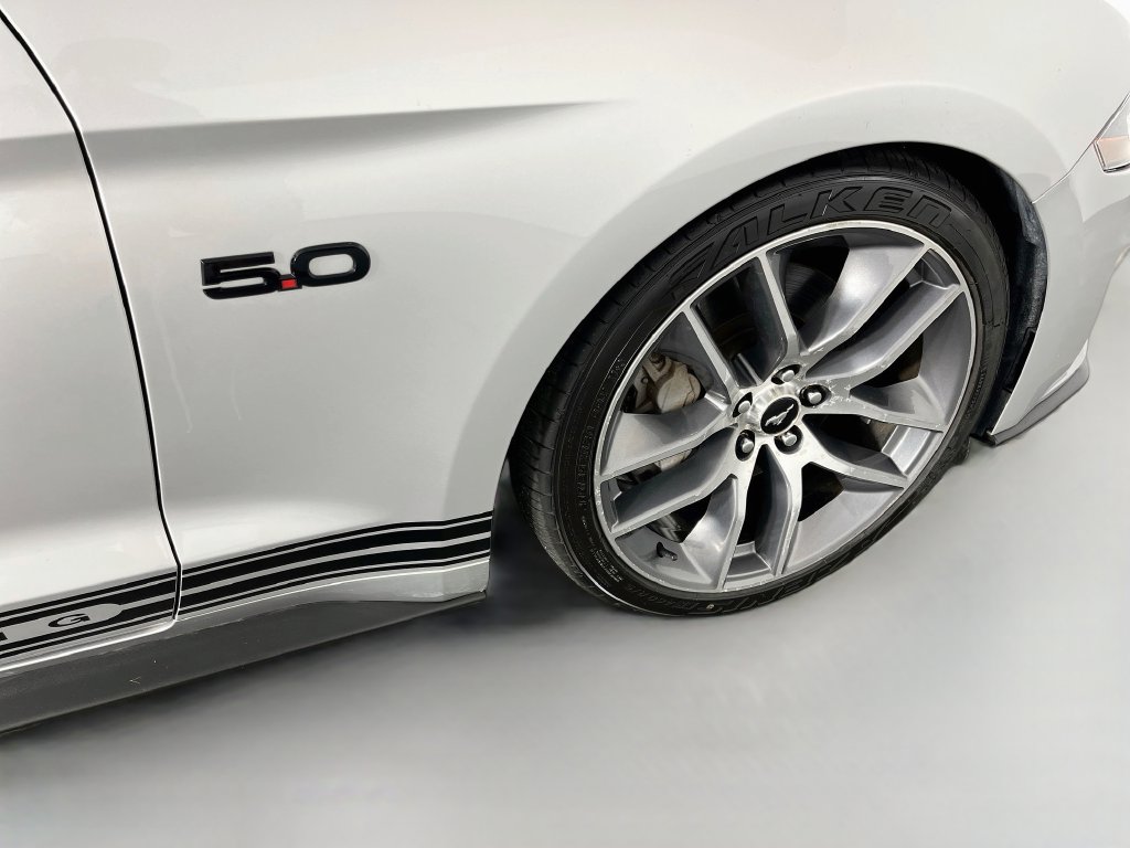 Used 2019 Ford Mustang GT w/ Black Accent Package RWD image 31