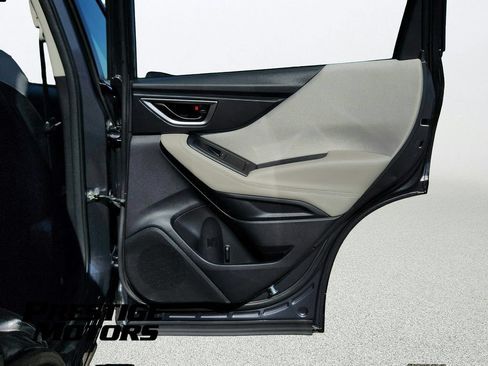 Used 2023 Subaru Forester AWD/4WD image 25